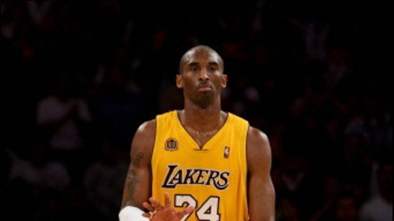 Lakers dan vuelta al partido para ganar el primero a Spurs