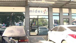 Investigan supuestos beneficiarios de programas del MIDES con doble nacionalidad