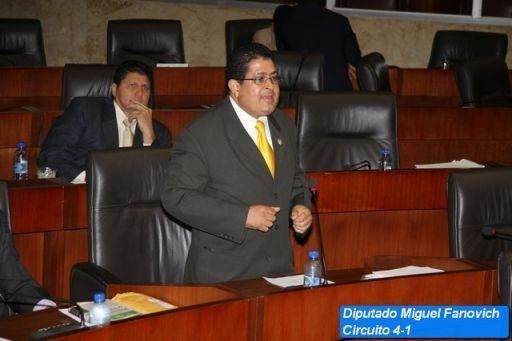 Diputado Fanovich y suplente Moreno saltan al Molirena