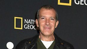 Antonio Banderas celebra el éxito de su serie Genius: Picasso en los Emmy Creativos