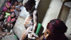 Nigeria aplaza hasta octubre el comienzo del curso escolar debido al ébola