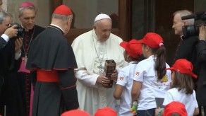 El papa conversa con 400 niños italianos, afectados por tragedias El papa conversa con 400 niños italianos, afectados por tragedias