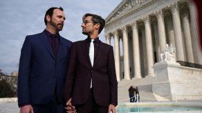 Corte Suprema de EEUU dividida en el caso del pastel de boda gay