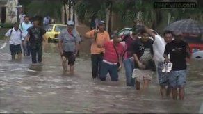 Ciudad de Panamá entra en caos con lluvias e inundaciones