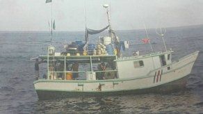 Buque rescata pesquero costarricense con apoyo de Colombia