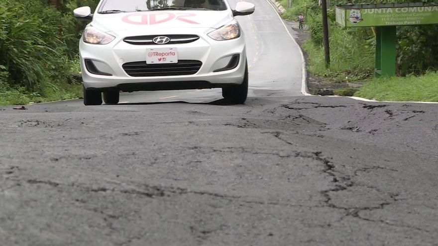 Una calle en Gonzalillo sigue dañada luego de trabajo del MOP