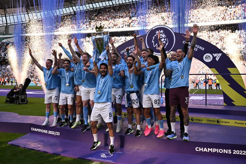 El Manchester City celebra título tras ganar al Chelsea