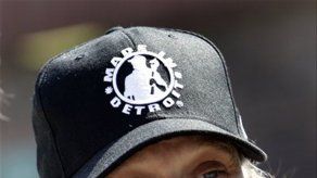 Kid Rock dona regalos a los más necesitados en Detroit