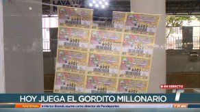 Panameños acuden a comprar chances y billetes del Gordito del Zodíaco
