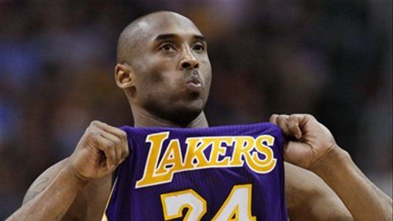 Kobe furioso con los Lakers por trato a Gasol