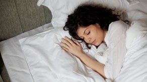 Estudio revela cuántas horas debemos dormir para rendir más