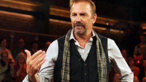 Tribunal apoya a Kevin Costner en demanda por esculturas