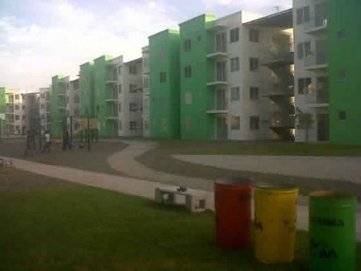 Curundueños cumplen con pago de nuevos apartamentos