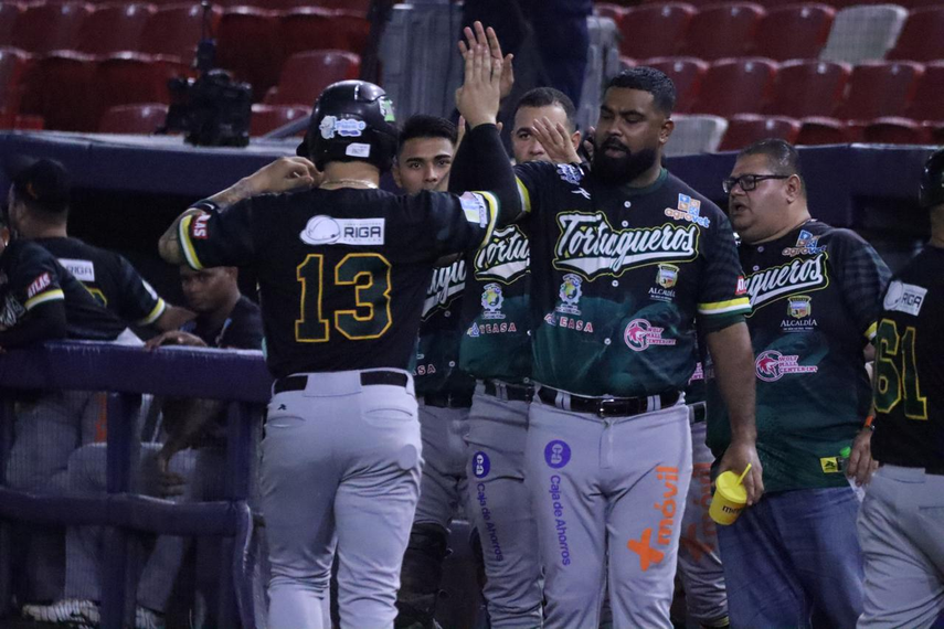 Bocas del Toro y Coclé van por el título del Béisbol Mayor 2025.