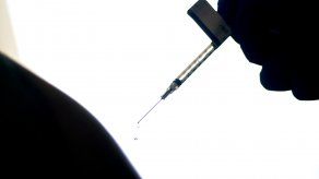 EE. UU. recomendará refuerzo de vacuna contra COVID-19 tras 8 meses