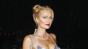 Paris Hilton se disfraza de Miley Cyrus