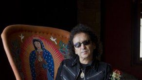 Alex Lora es honrado por Concejo de Los Angeles