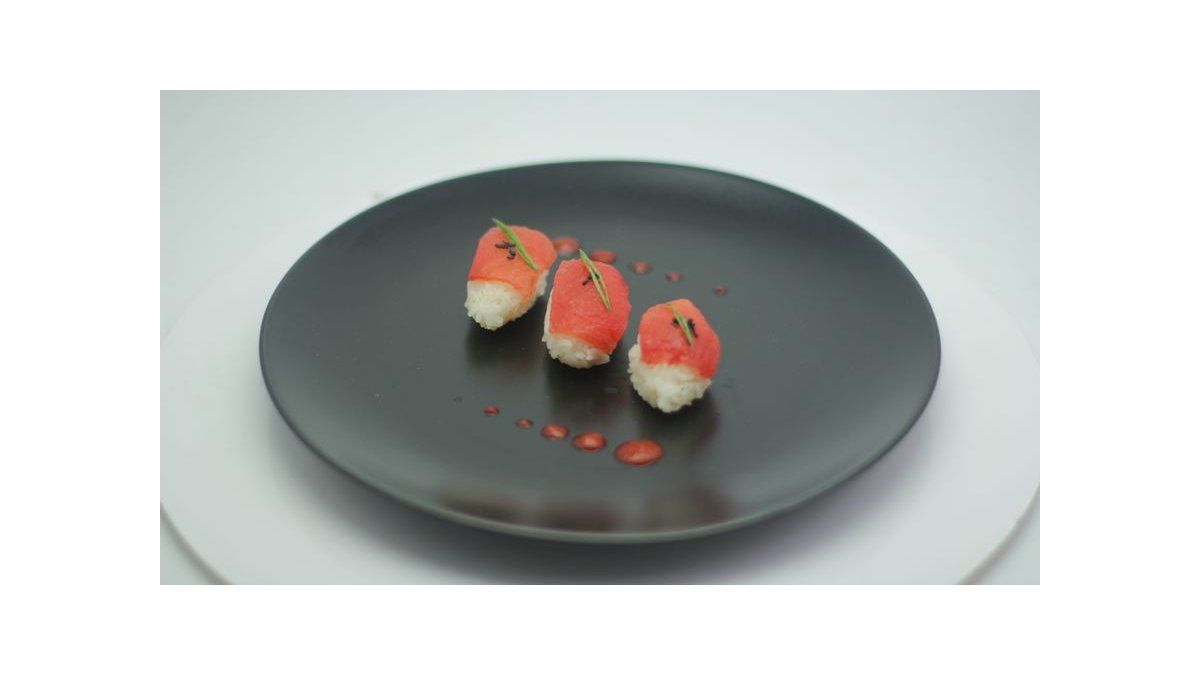 Niguiri de tuna ahumada - Sara Chen