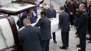 Entierran a la nadadora Camille Muffat