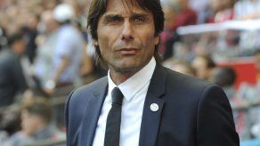 Chelsea despide al técnico Antonio Conte tras dos temporadas