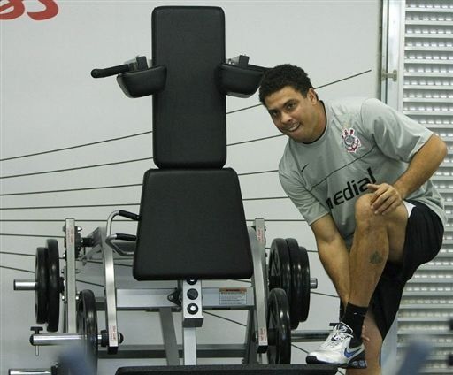 Director Técnico de Corinthians defiende a Ronaldo