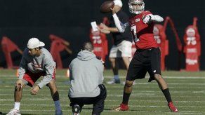 Falcons se preparan para enfrentar a Kaepernick