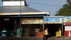 Nicaragua a media marcha por paro opositor para exigir salida de Ortega