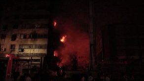 50 heridos leves en un incendio en el centro de El Cairo