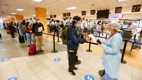 Perú restringió los vuelos desde Sudáfrica en diciembre, mientras que en el caso de Brasil fue en enero y en el de India a partir de mayo.&nbsp;