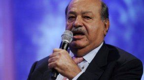 Carlos Slim apoya venta de E-Plus a Telefónica