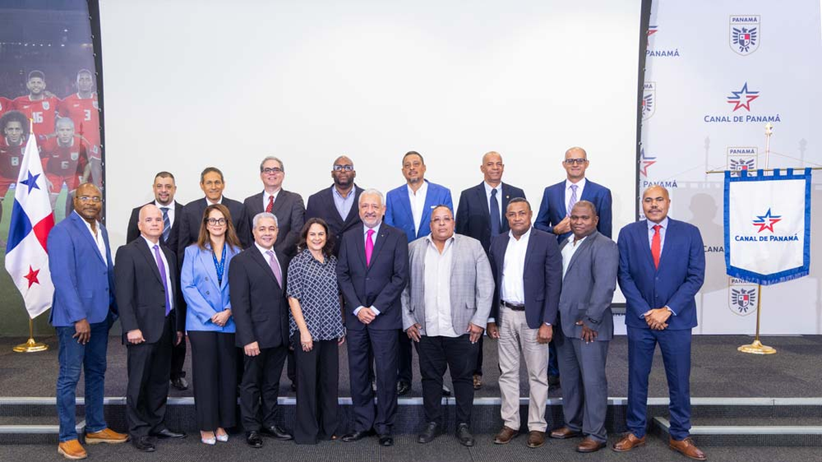 Canal de Panamá firma convención colectiva con trabajadores no profesionales hasta 2032.