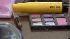 Recomiendan estar alertas ante cosméticos vencidos