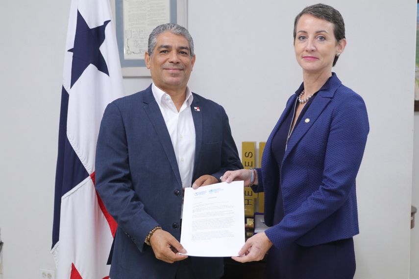 Luis Sucre y Ana Riviére-Cinnamond.