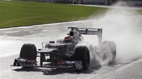 Button logra tiempo más rápido en prácticas de F1 en Australia