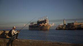 Los sucesos no pudieron ser confirmados científicamente, pero el expresidente Donald Trump endureció las sanciones y castigó a las empresas de terceros países que operaban con Cuba.