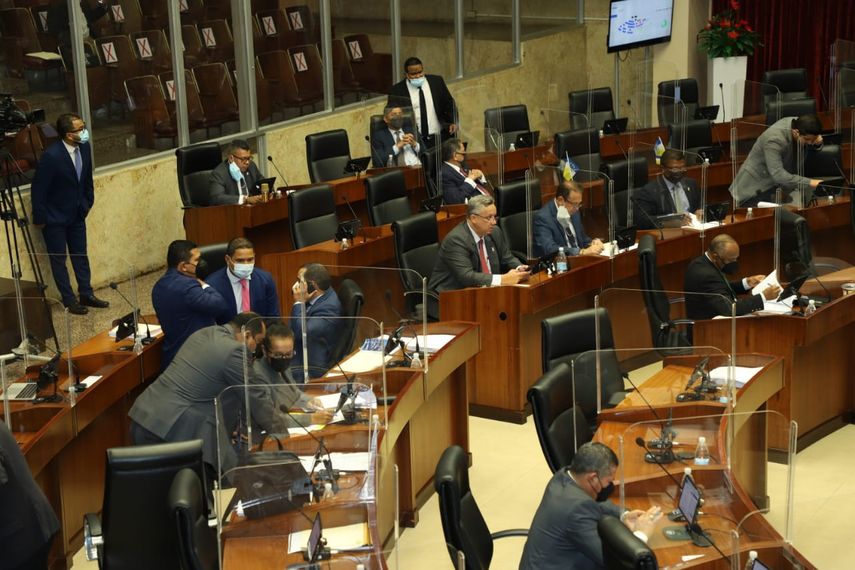 Pleno de la Asamblea discute en segundo debate del proyecto de Ley 544 sobre reformas electorales.