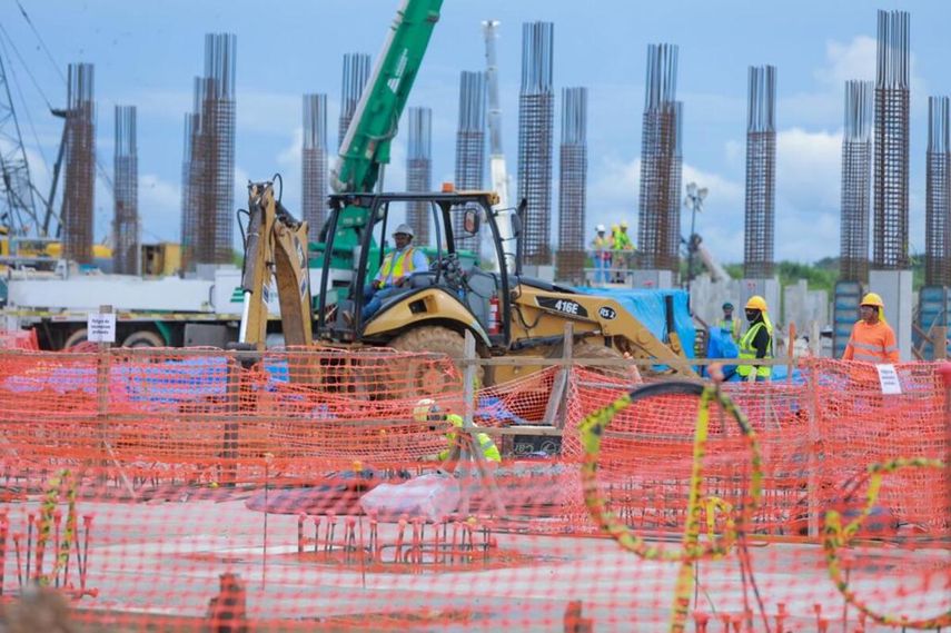 Construcción de la Planta eléctrica Generadora Gatún.