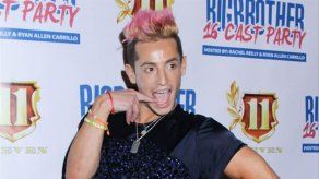 Frankie Grande se siente orgulloso de su hermana Ariana tras disculparse por lamer donuts