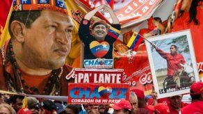 Miles de chavistas se aprestan a jurar en nombre del mandatario