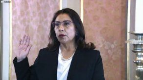 Nuevo presidente de Perú designa gabinete encabezado por abogada feminista