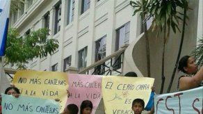 Moradores de Veracruz protestan en la Corte