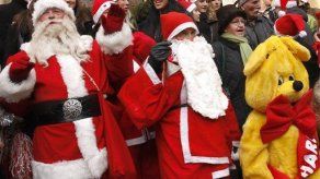 Protestas por prohibición de Papa Noel en Sarajevo