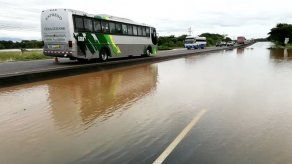 Se desborda Río Pocrí