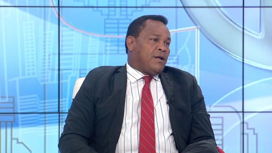 Valdés Carrasquilla habla sobre su trayectoria y sus propuestas