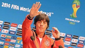 Joachim Low vaticina unos meses duros para Alemania