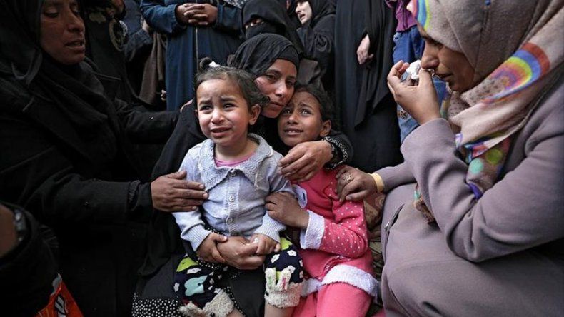 Los palestinos entierran a sus muertos tras el día más sangriento en años