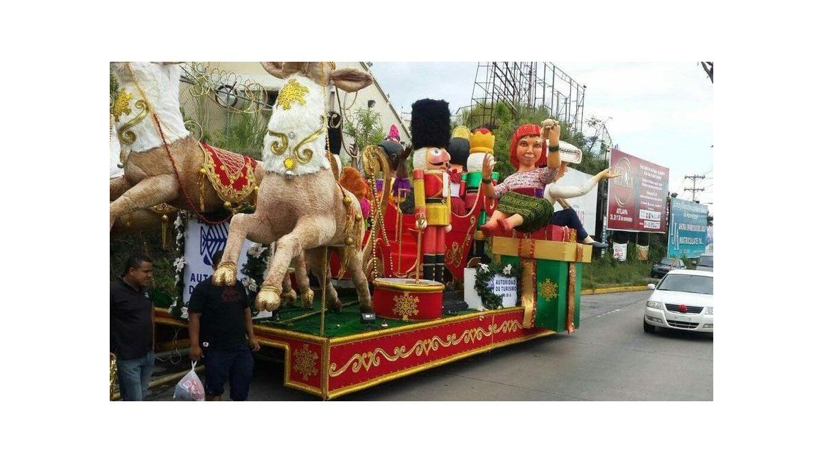 Desfile Navideño en San Miguelito
