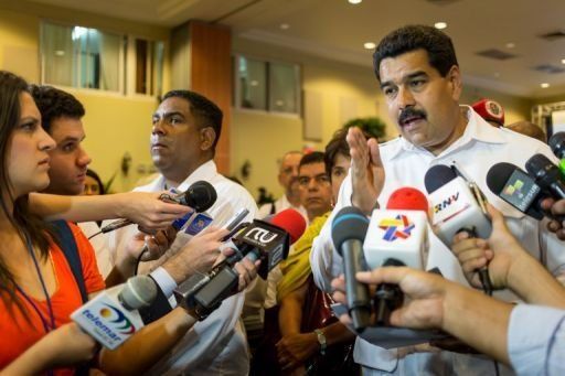 Maduro critica que Obama coloque a Congreso de EEUU como corte mundial