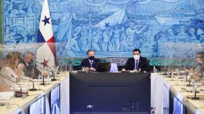 El mandatario panameño, Laurentino Cortizo, junto al vicepresidente y ministro de la Presidencia, José Gabriel Carrizo.