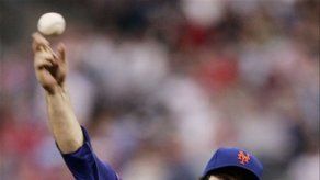 Mets zarandean a Halladay y vencen a Filis